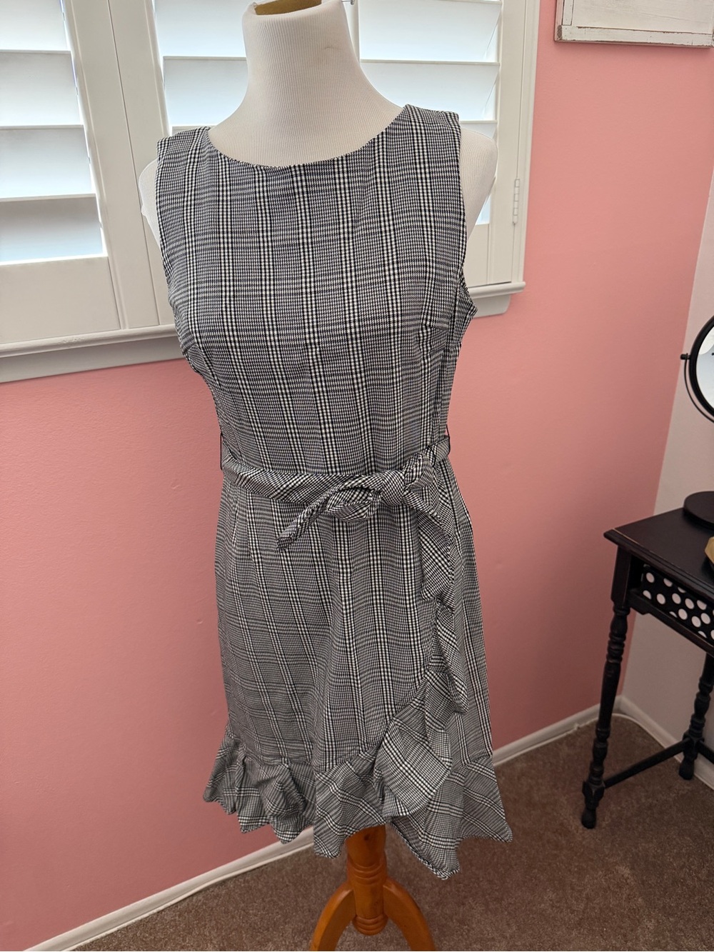 Calvin Klein Black & White Plaid Sleeveless Midi Dress with Tie Waist